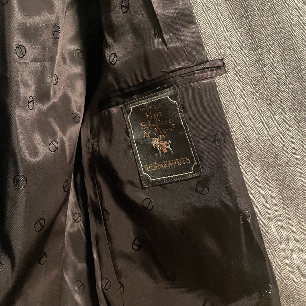 Dior Man’s coat- Classic style ** authentic ** - Picture 4 of 6